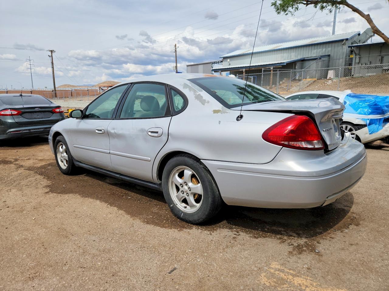 Ford Taurus Se