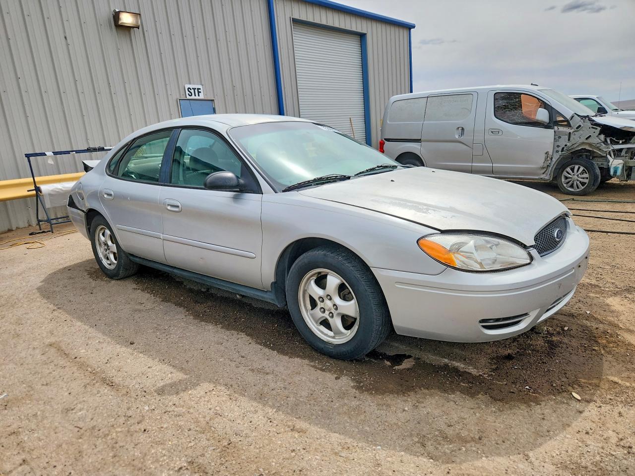 Ford Taurus Se