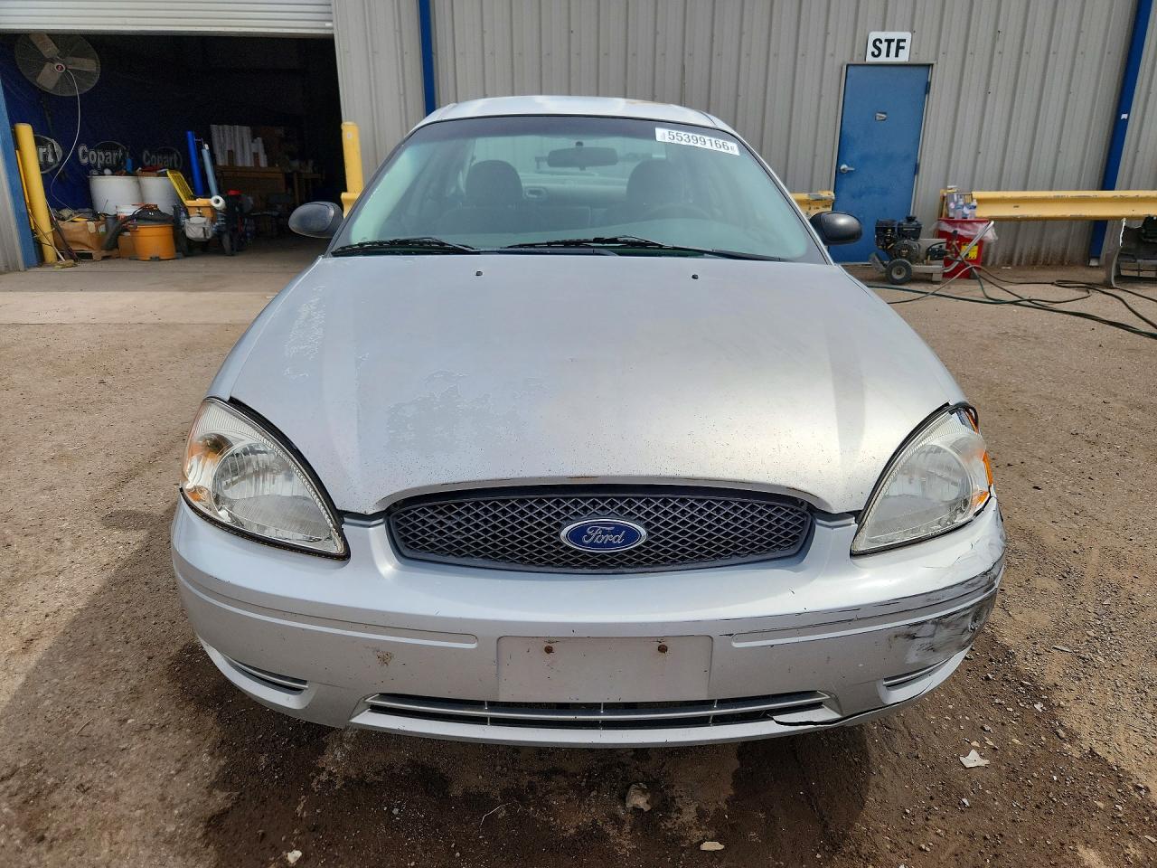 Ford Taurus Se