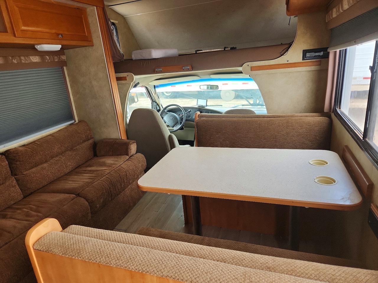 Winnebago Access 31j
