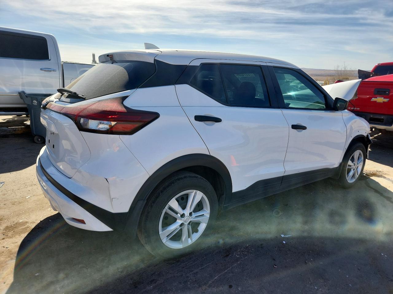 Nissan Kicks S