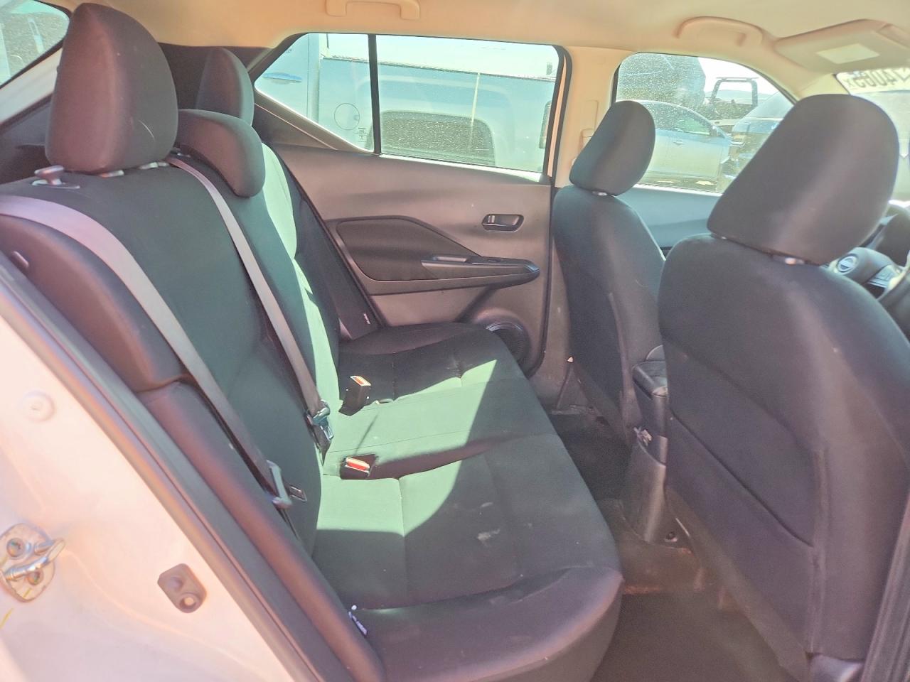 Nissan Kicks S