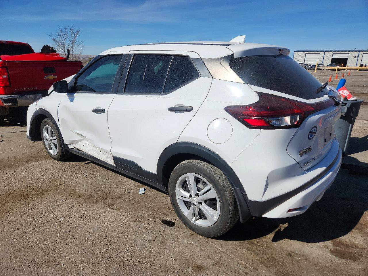 Nissan Kicks S