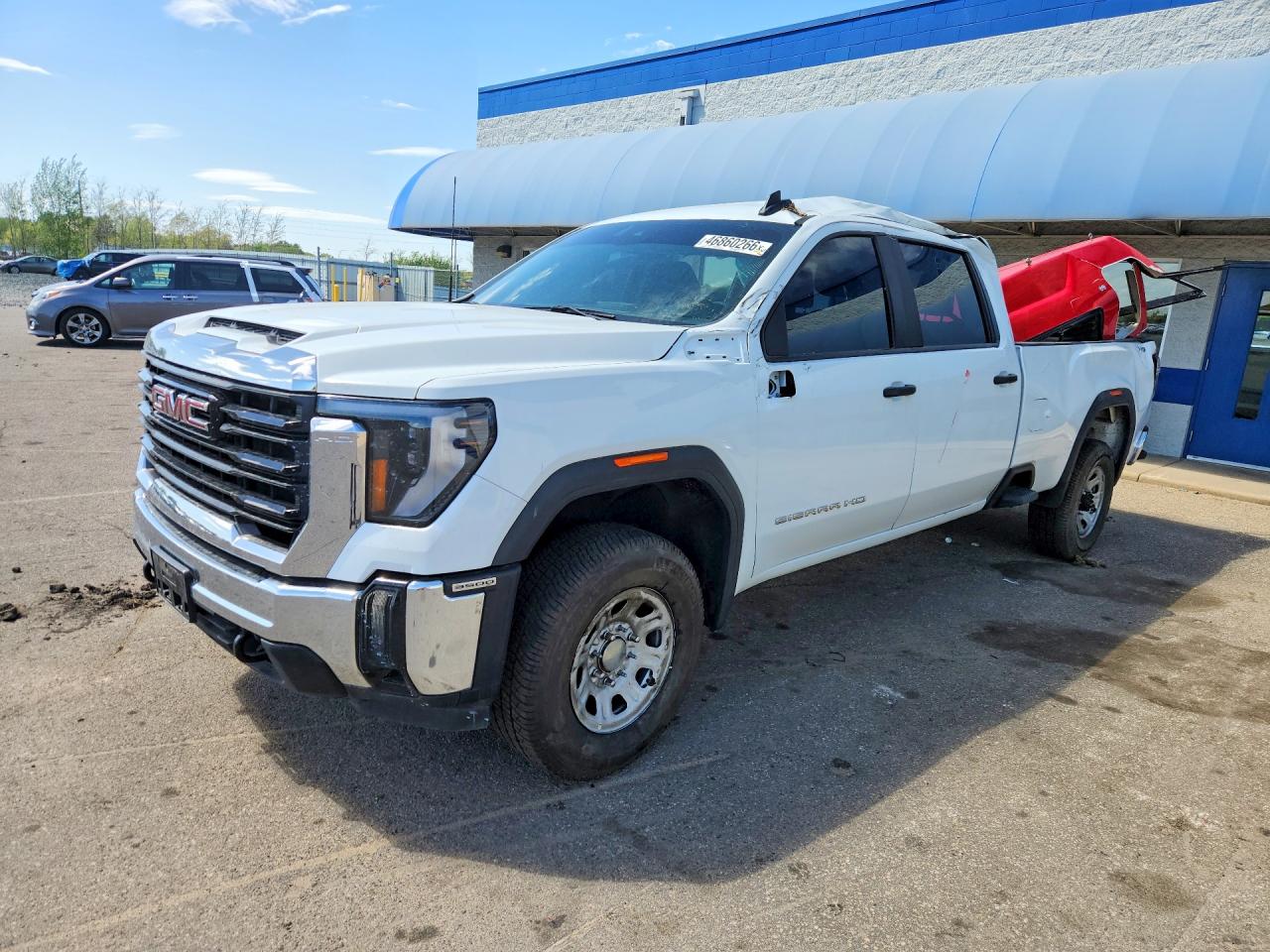 Salvage GMC Sierra Image