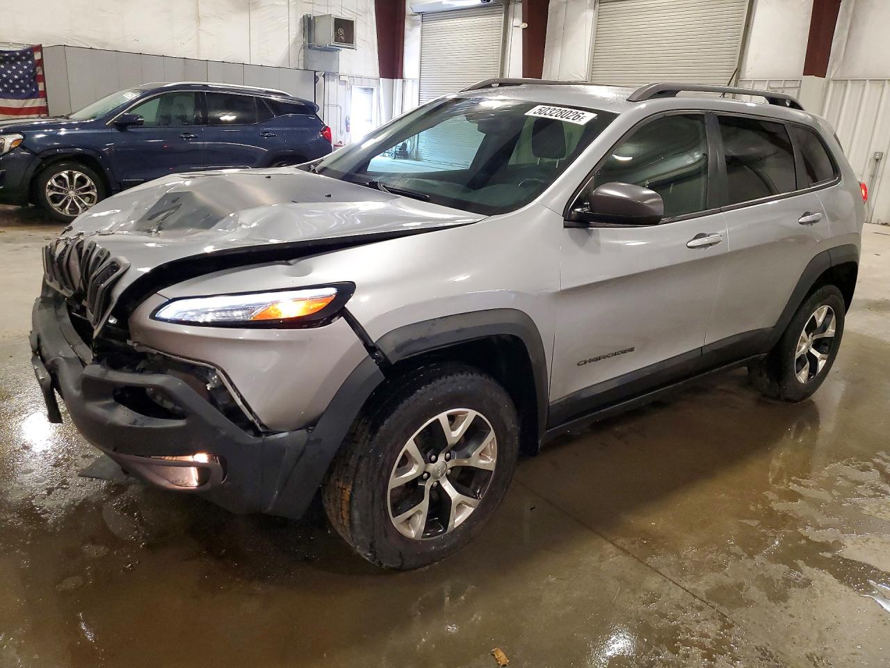 Salvage Jeep Cherokee Image