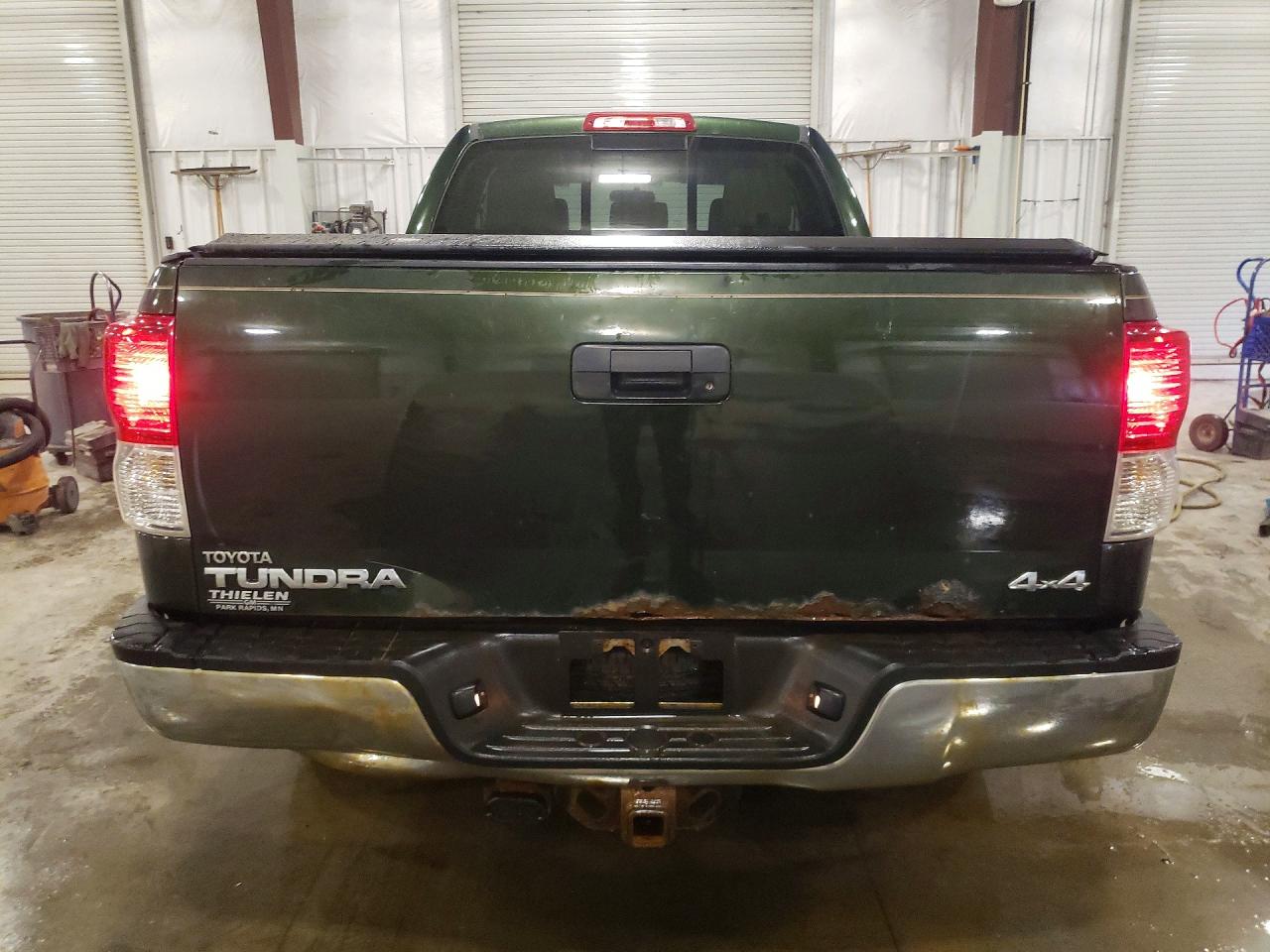 Toyota Tundra Double Cab Sr5