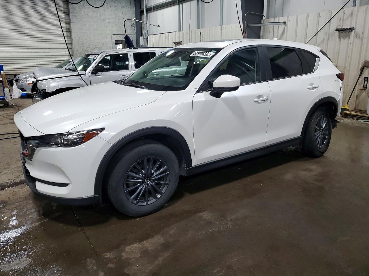Salvage Mazda Cx Image