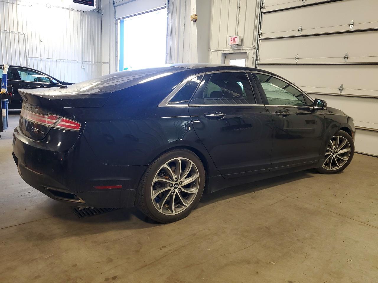 Lincoln MKZ Reserve