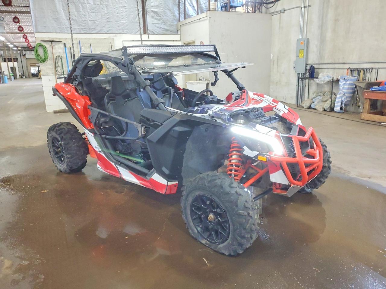 Salvage Can-Am Maverick X3 Image