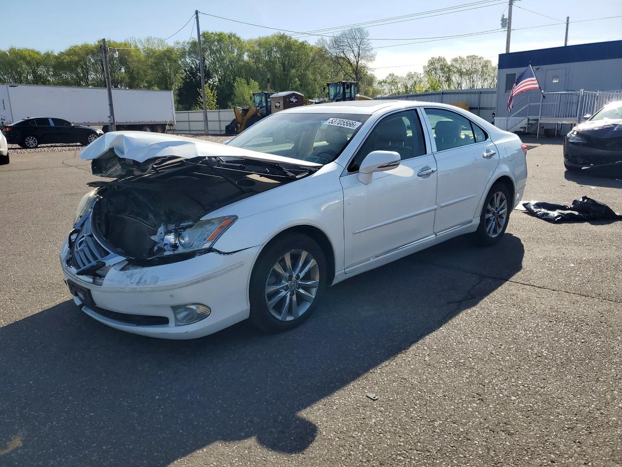 Salvage Lexus Es Image