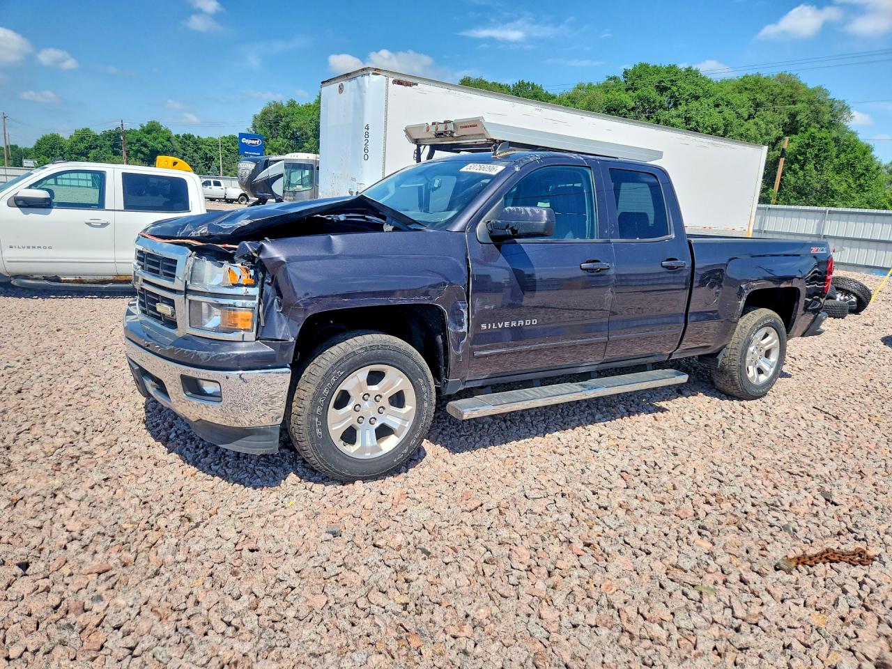 Salvage Chevrolet Silverado Image