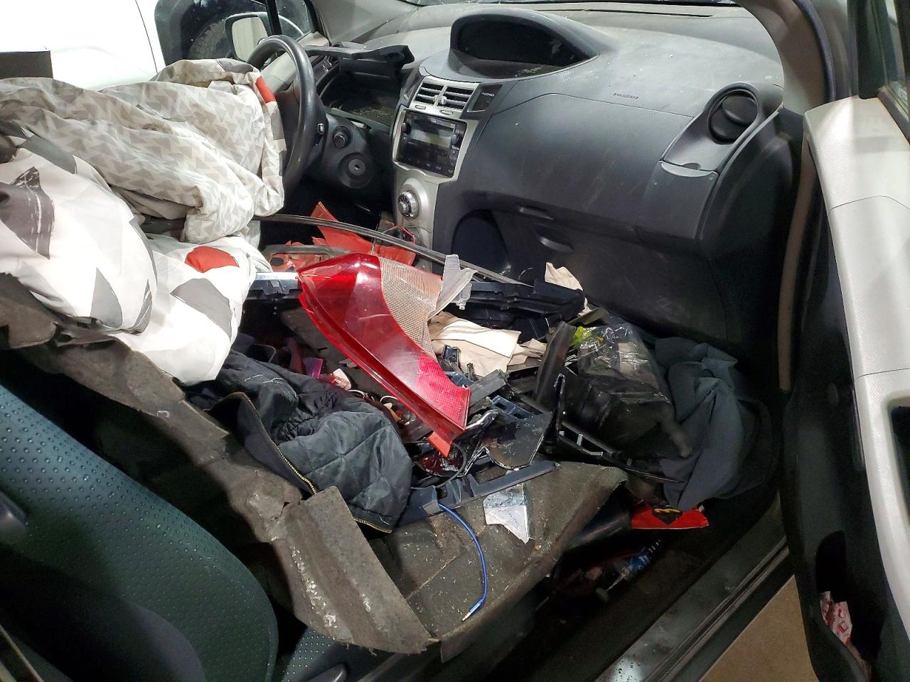 Toyota Yaris Base