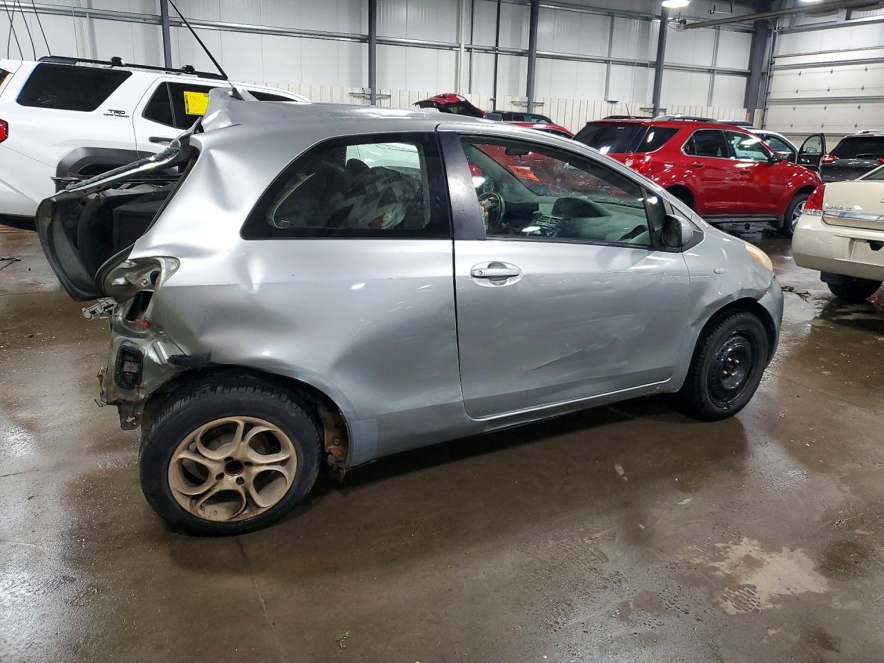 Toyota Yaris Base