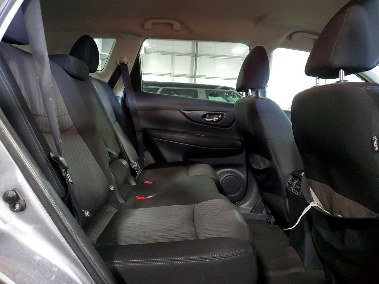 Nissan Rogue S