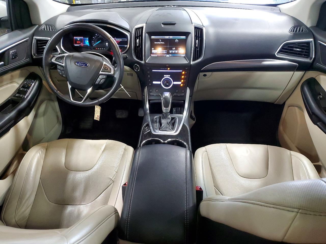 Ford Edge Titanium
