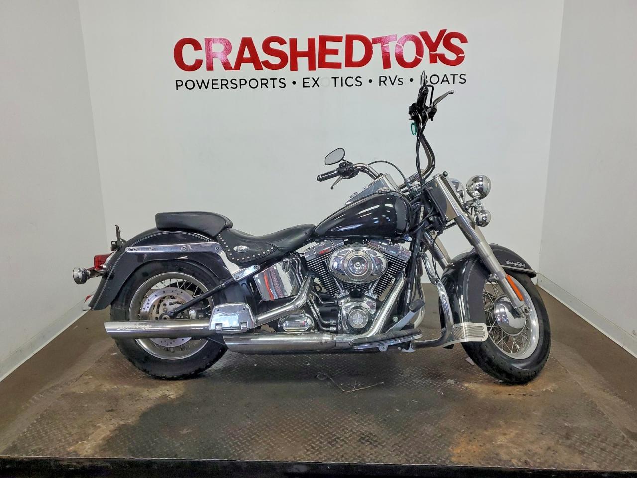 Salvage Harley-Davidson Fl Image