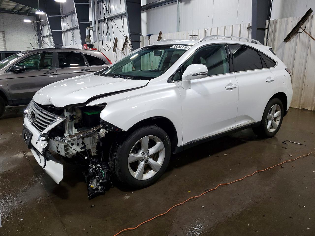 Salvage Lexus RX Image