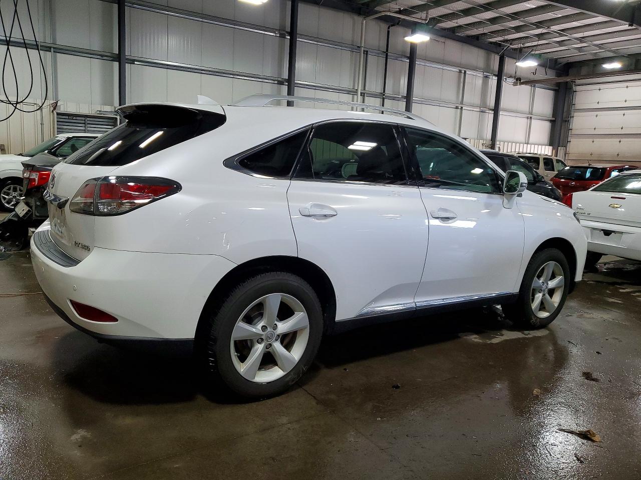 Lexus RX Base