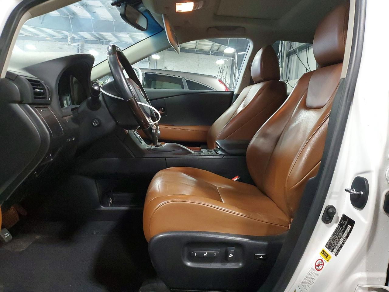 Lexus RX Base