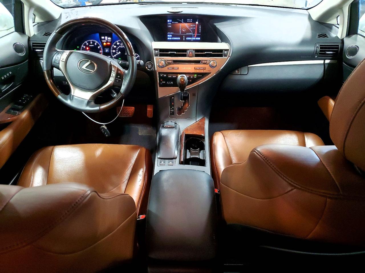 Lexus RX Base