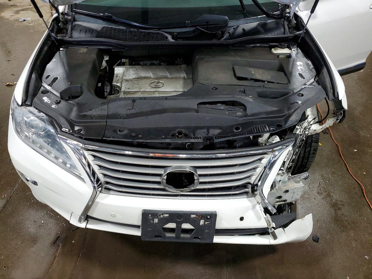 Lexus RX Base
