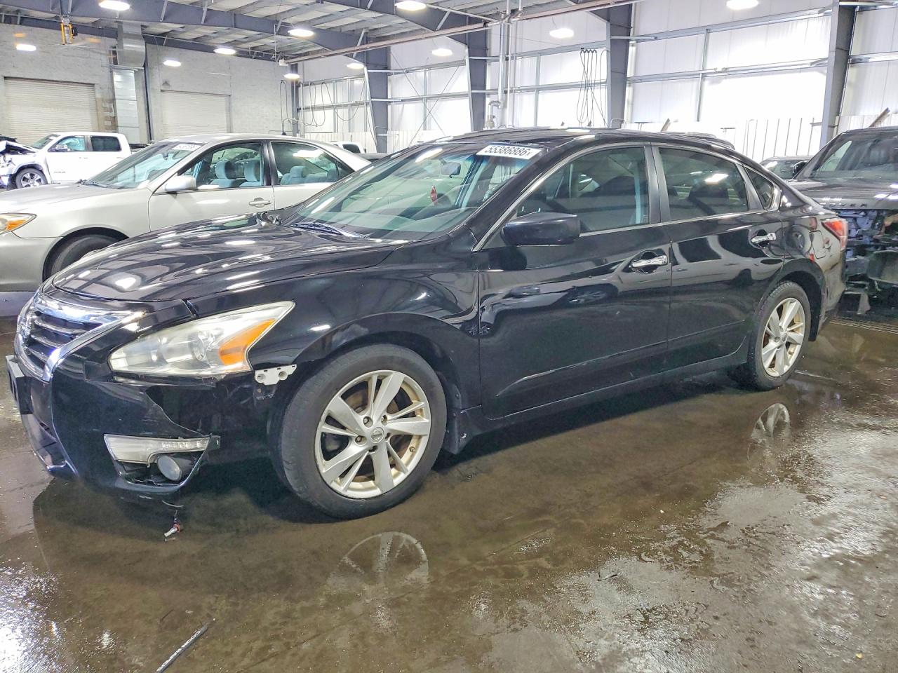 Salvage Nissan Altima Image