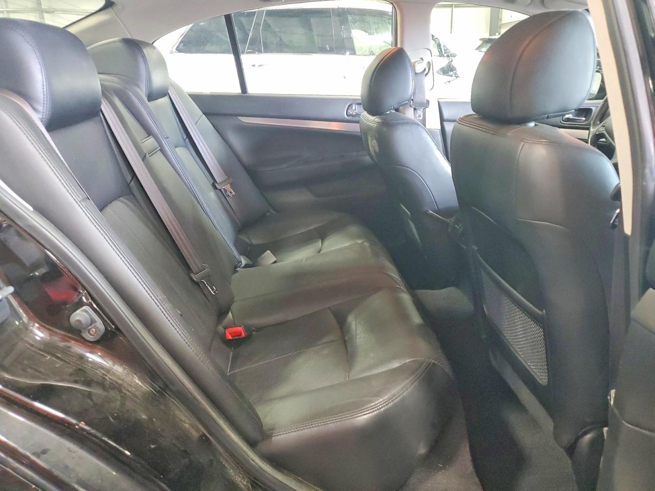 INFINITI G37 X