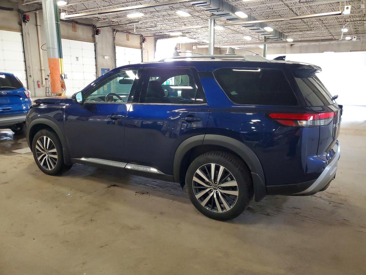 Nissan Pathfinder Platinum