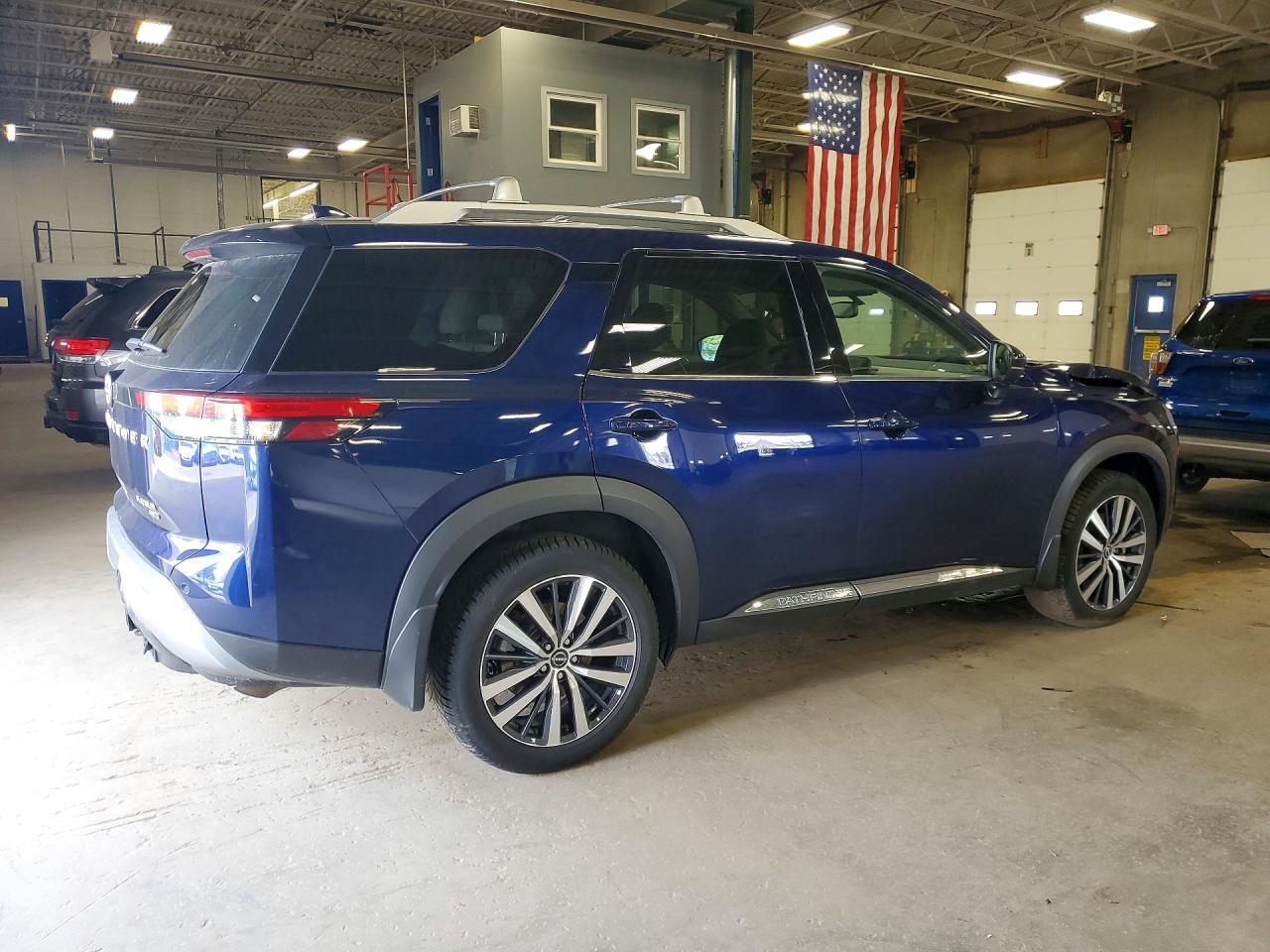 Nissan Pathfinder Platinum