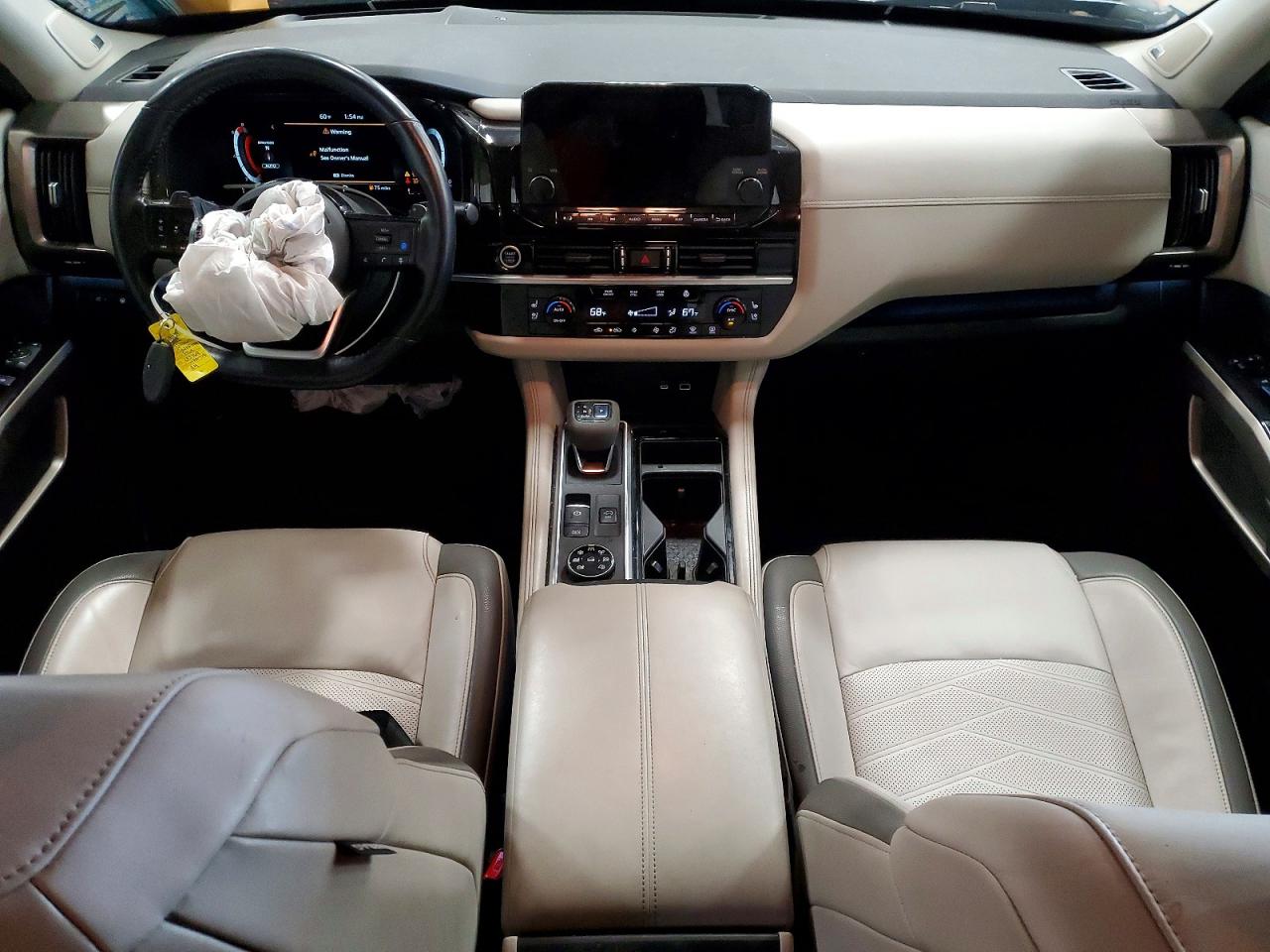 Nissan Pathfinder Platinum
