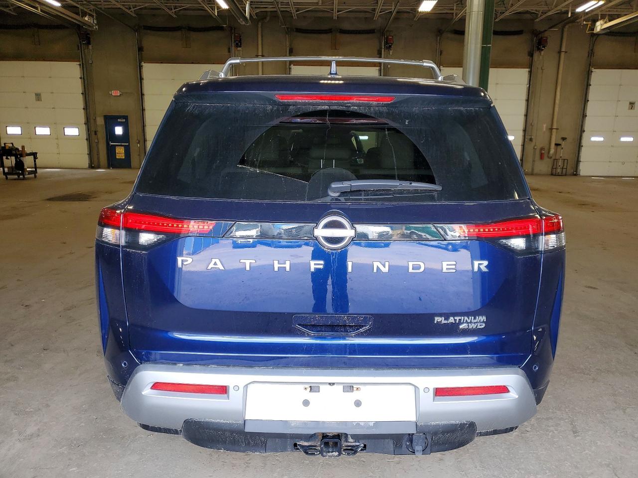 Nissan Pathfinder Platinum