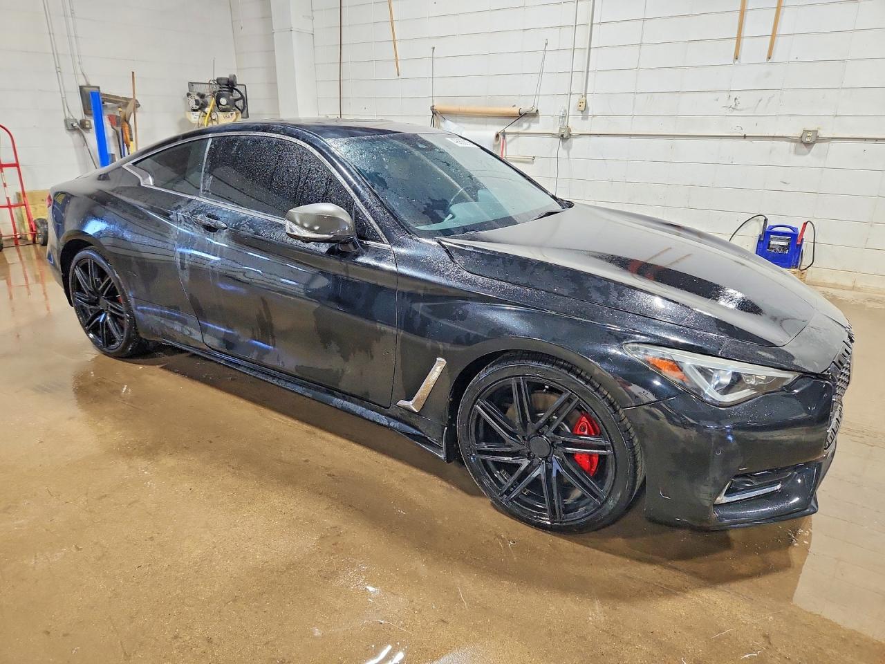 INFINITI Q60 Red Sport 400