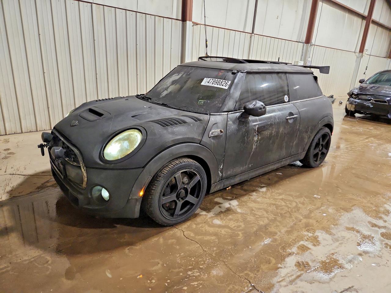 Salvage MINI Cooper Image