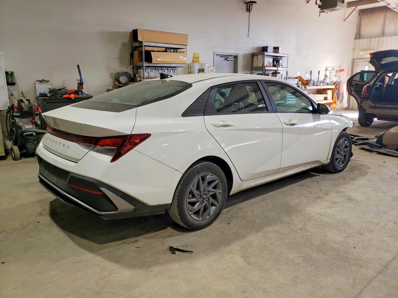 Hyundai ELANTRA Sel