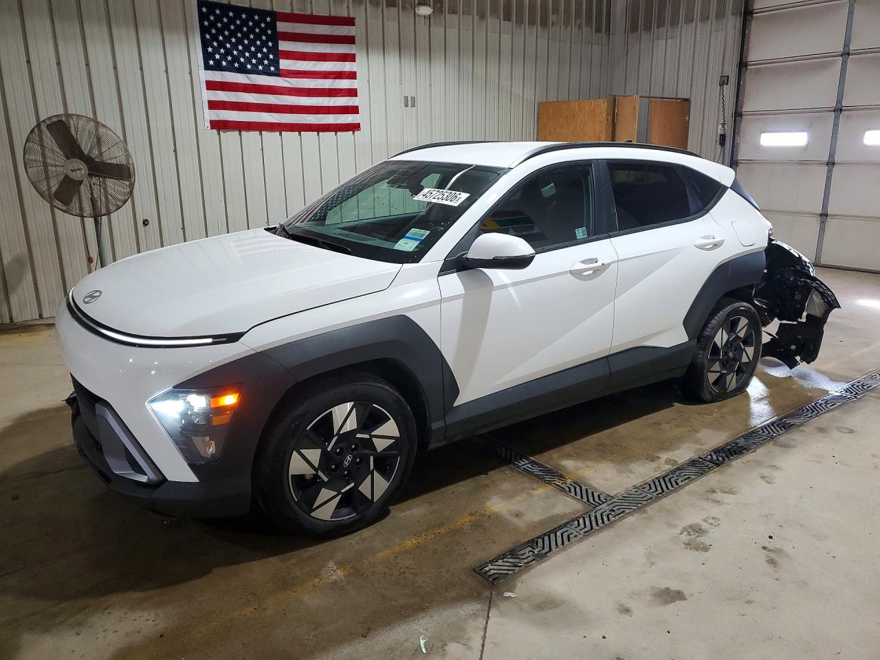 Salvage Hyundai KONA Image