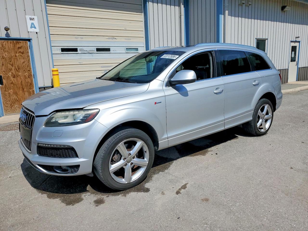 Salvage Audi Q7 Image