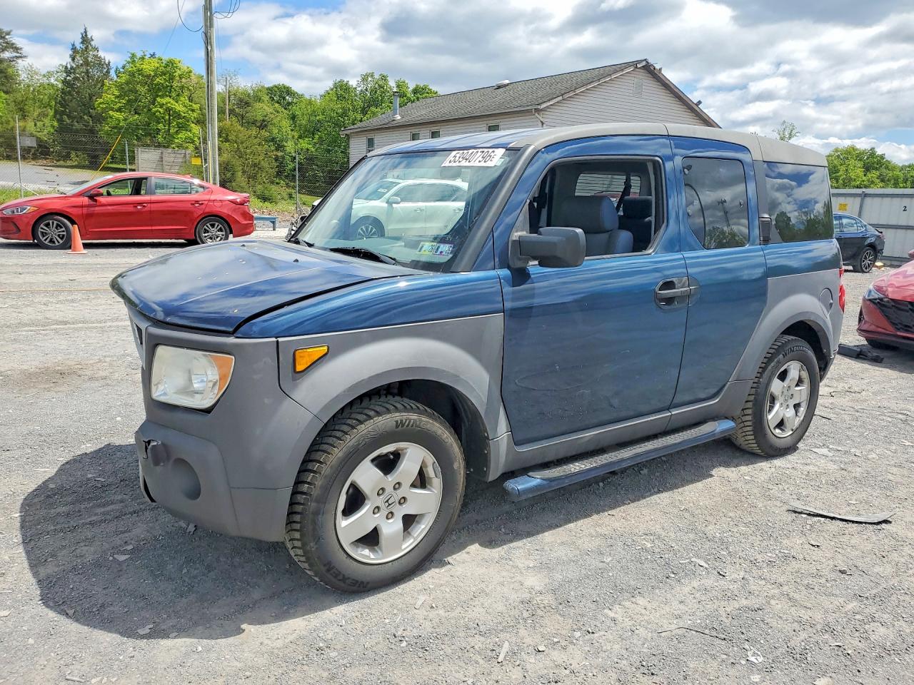 Salvage Honda Element Image