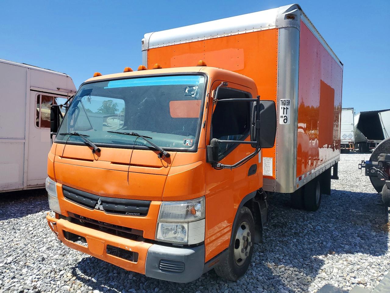 Salvage Mitsubishi Fec52s Image
