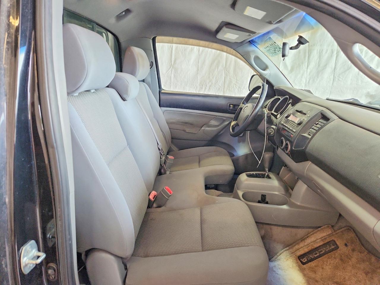 Toyota Tacoma Base