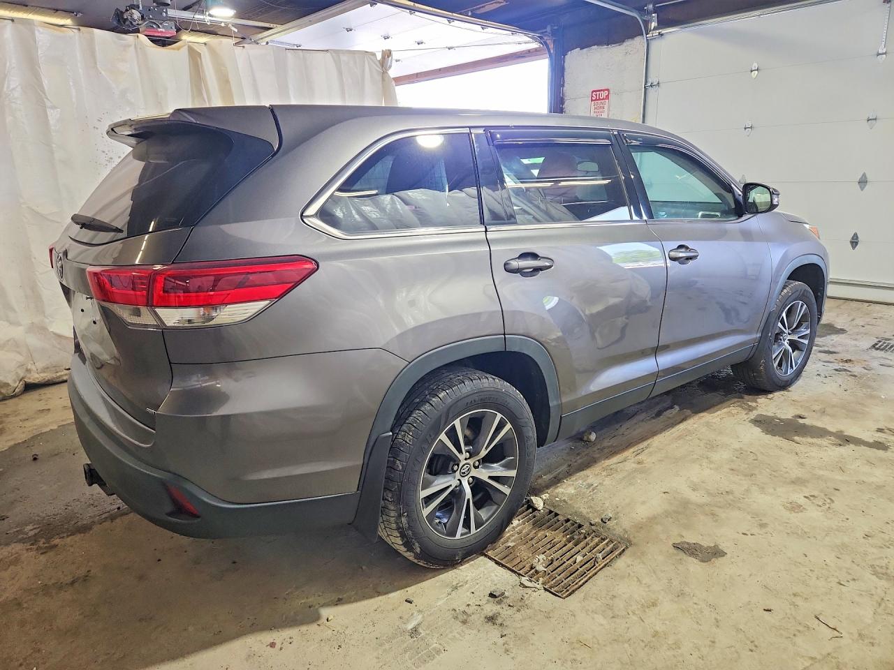Toyota Highlander Le