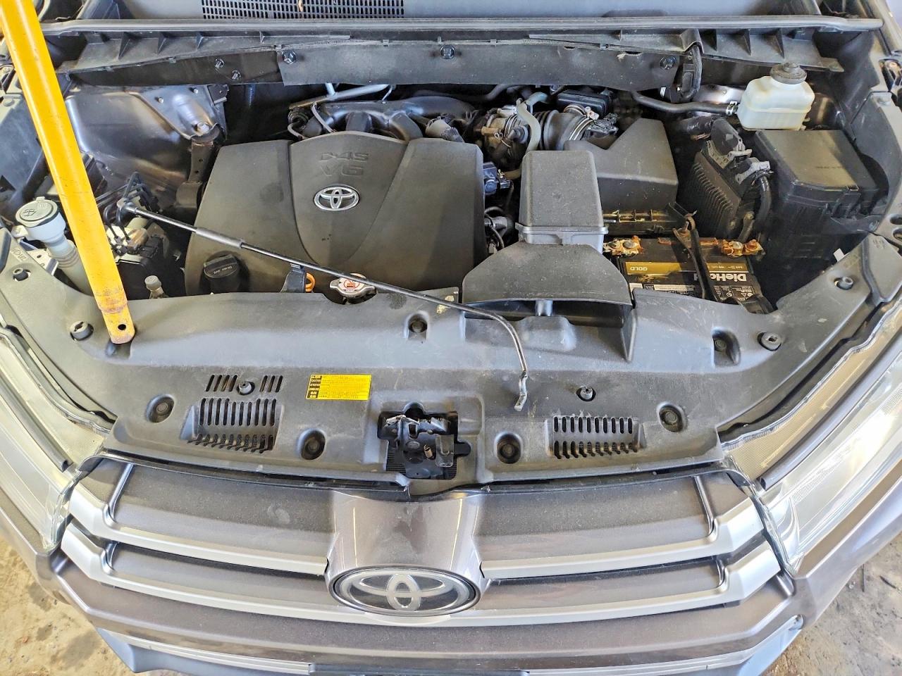 Toyota Highlander Le