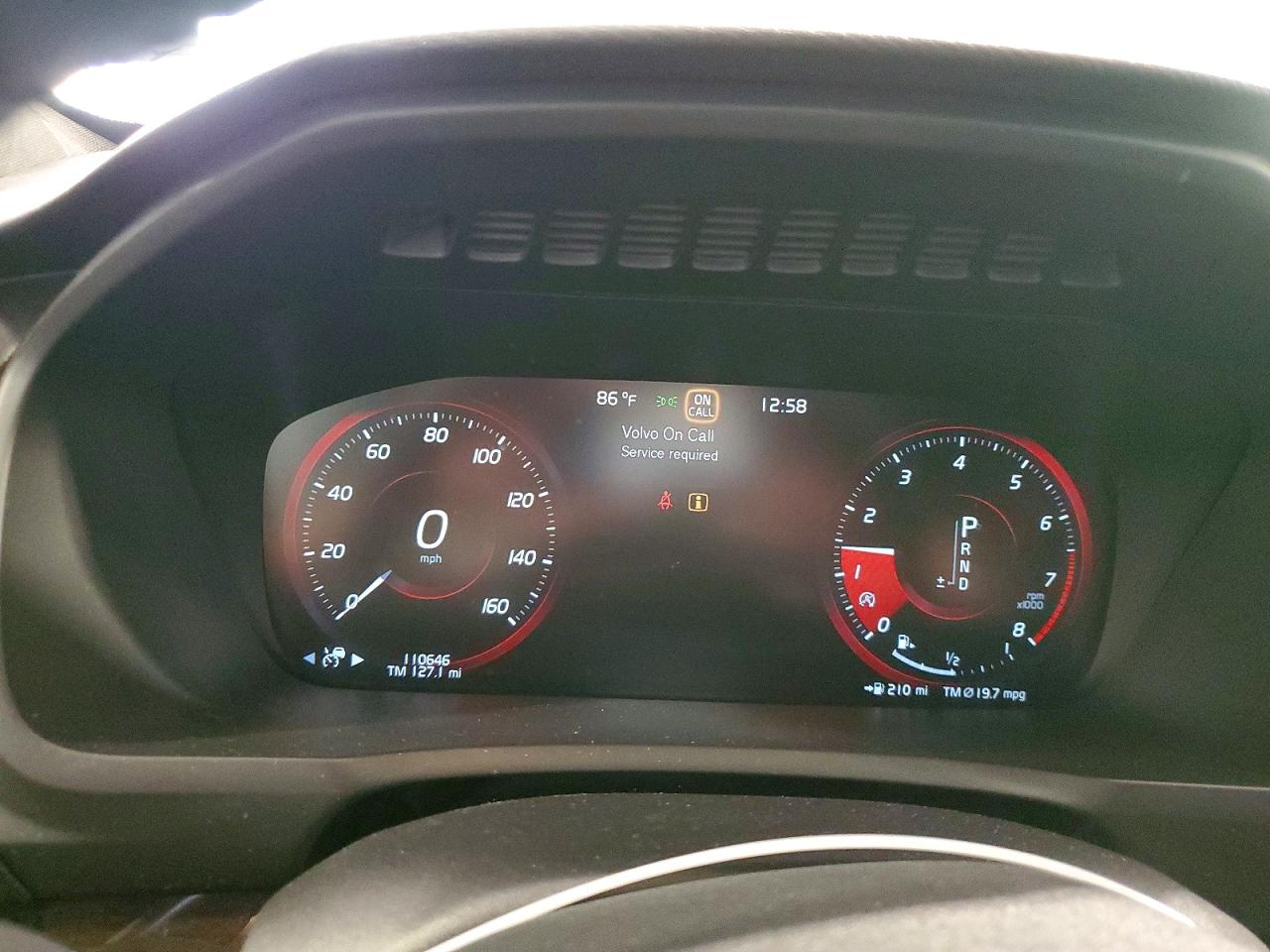 Volvo XC90 T6