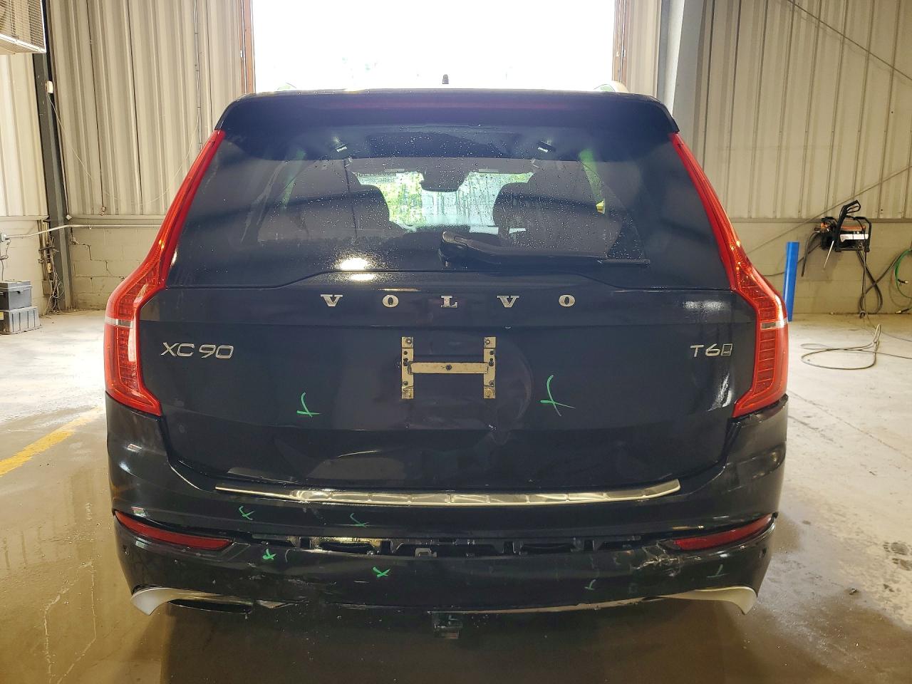 Volvo XC90 T6