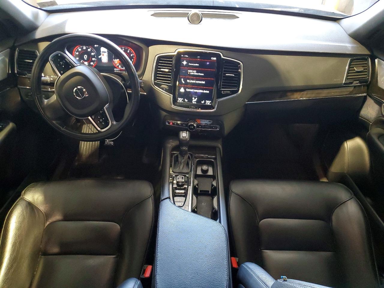 Volvo XC90 T6
