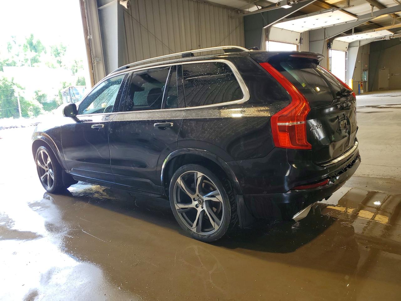 Volvo XC90 T6