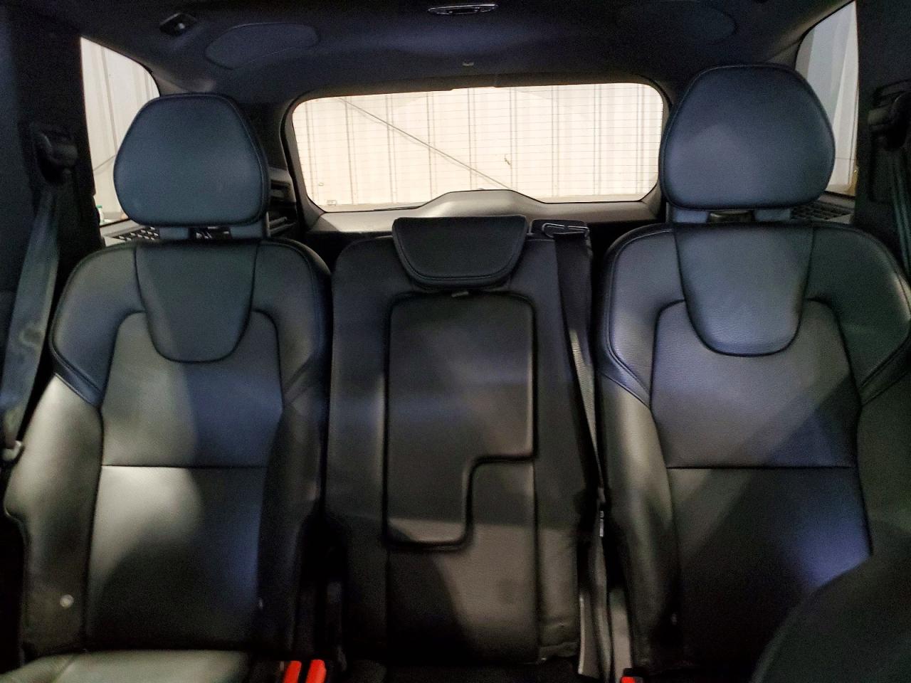 Volvo XC90 T6
