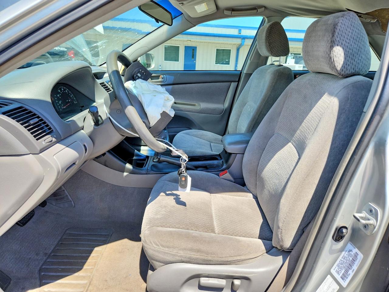 Toyota Camry Le V6