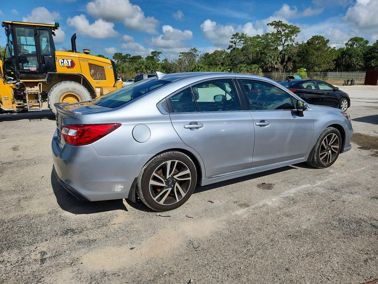 Subaru Legacy Sport