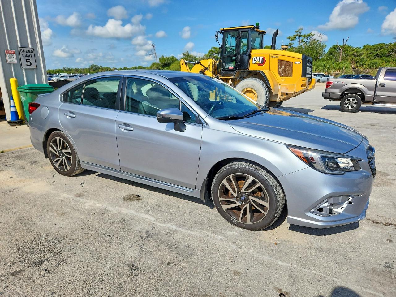 Subaru Legacy Sport