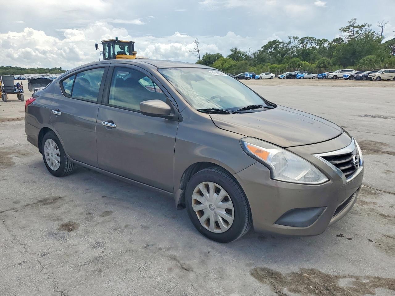 Nissan Versa 1.6 Sv